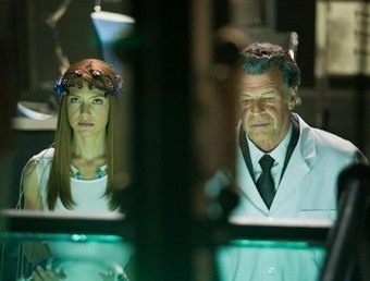 Sensory deprivation and psychedelic drugs: Fringe gets back to basics!